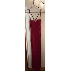 Windsor || Long Red Dress